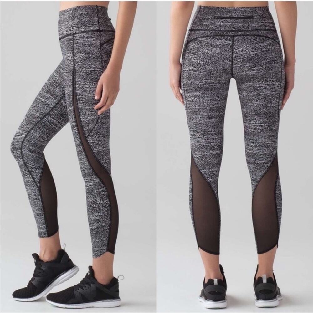 Lululemon Pace Perfect 7/8 Tight (25") Air Time White Black/Black Size 10